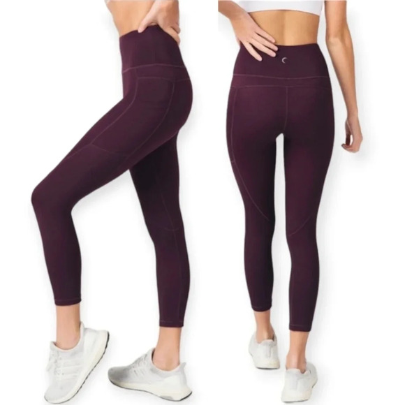 Zyia Pocket Light 'n Tight Crop Leggings in Plum Purple Size 6-8 - Picture 2 of 16